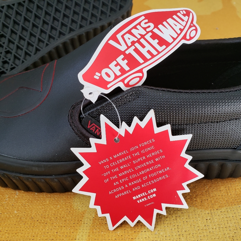 🕷️ Vans Slip-on Marvel Black 🕷️ Widow - Picture 4 of 5